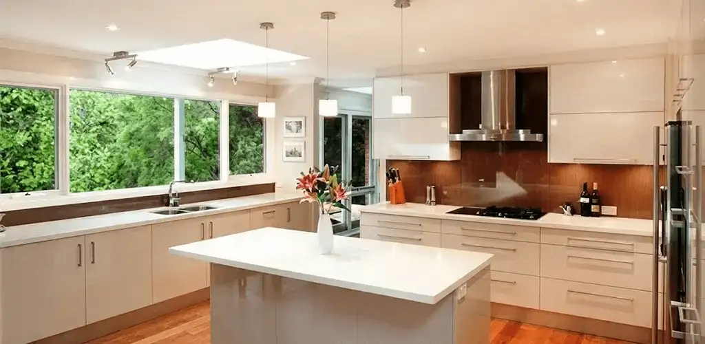 Kitchen cabinet refacing and remodel results in a modern kitchen in Kansas City, MO