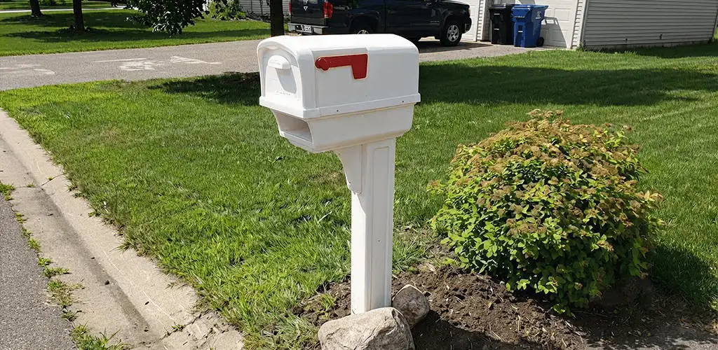 Mailbox installation for a residential curbside mailbox in Kansas City, MO
